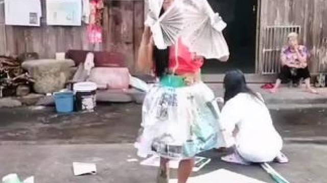 山卡卡里的农村大姐学费了开直播每天收获满满您还在恐播怕播不敢开播开播了不知说什么吗#记录真实生活 #