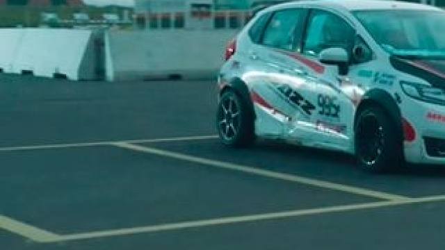 拍出电影感，我和我的本田赛车。#本田 #飞度gk5 #赛车 #贝西车行 #秦涛