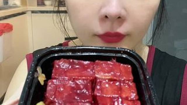 #吃货的世界唯有美食不可辜负 #从来没吃过这么好吃的东西 #没有什么是一根香肠解决不了的 #不敢想象