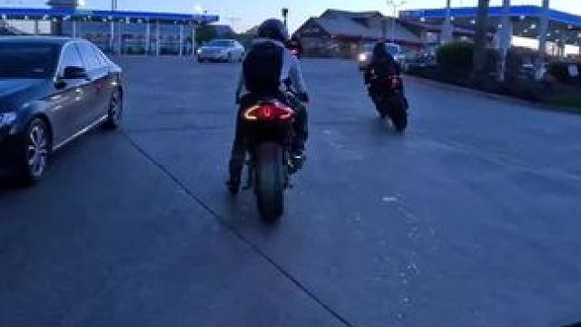 死亡摇摆只会让老表越来越兴奋！#机车