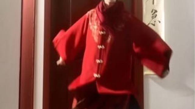 多喜庆呀！！！！一蹦一跳我先过年！