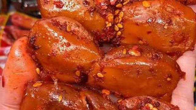 每一个都是个大肉厚的，卤的特别入味，吃起来QQ弹弹的太过瘾了#好吃到停不下来 #妈呀太香了 #无辣不