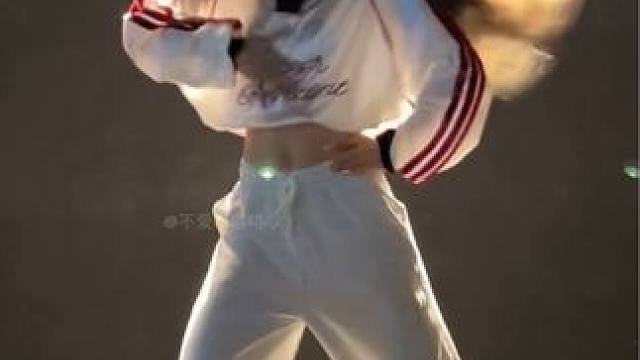 不开心的时候就跳这个#翻跳 #大77编舞 #零基础学舞蹈 #girlfriend #dance