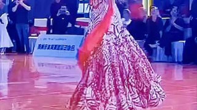 #国际标准舞体育舞蹈 #舞出美丽人生 #魅力无限 #百看不厌 ！