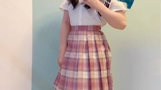 听说穿jk的步枪兵都是大佬，真的吗？#明日之后 #明日之后赚金计划 #明日cos季