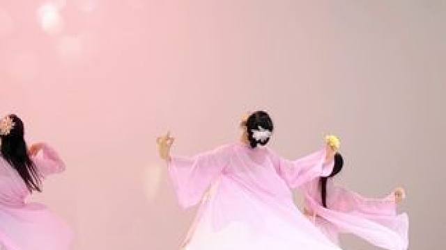 粉嘟嘟，有点好看呀 #舞蹈课堂随拍 #戴萍编舞 #关大洲 #采石