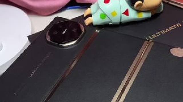 iPhone16Pro、双折叠、三折叠，三台手机花了五万多，不禁质疑这样的消费的意义是为何？#华为 