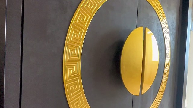 复古风装修用什么门？