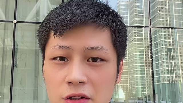 都是成年人了要有分辨是非的能力