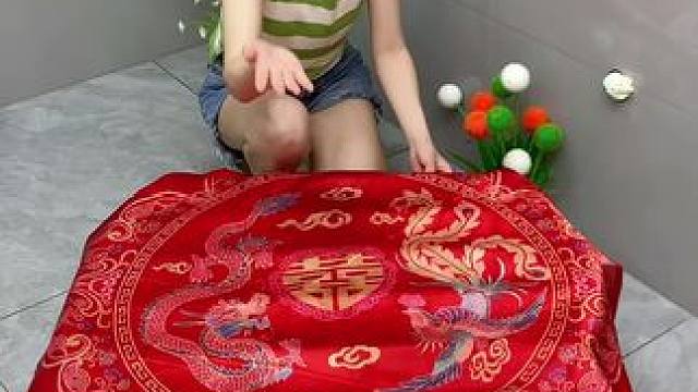 #可伸缩拖鞋架 ，凉鞋拖鞋用它收纳不占空间，还是个#可伸缩毛巾架 ，卫生间干净整洁多了#免打孔 #实