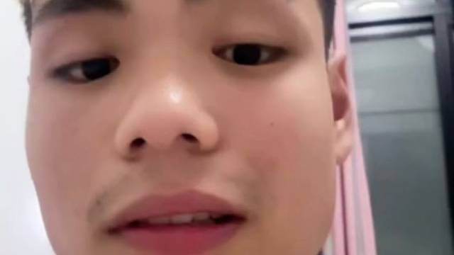 你女朋友还爱你