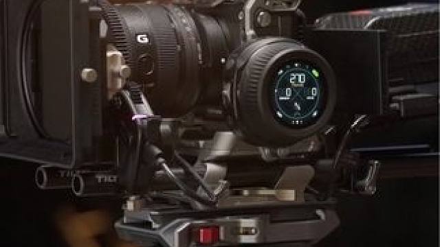 啪嗒！按压式快拆安装！ ｜快速释放阿卡曼富图双规格底座｜#摄影器材 #三脚架 #tilta #铁头 