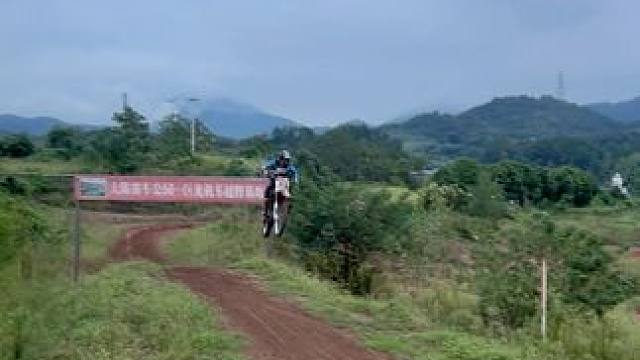 近距离看机车比赛你确定不来看吗？#义乌 #机车 #摩托车 #速度与激情 #国庆