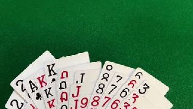 #是时候展现真正的技术了 #斗地主的百种姿势 #四人斗地主 #不管牌咋样气势不能输