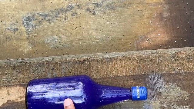 楼梯滚瓶子爆破解压时刻