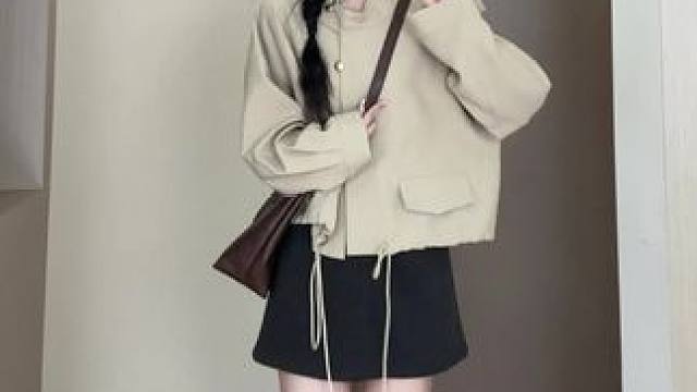 秋天怎么少得了一件外套呢 #秋季主打简单干净氛围感 #一周穿搭不重样 #今天穿什么 #谁穿都好看 #