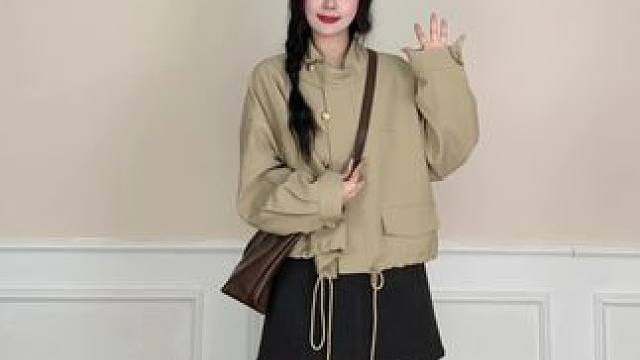 女生一定要好好打扮自己 #秋季主打简单干净氛围感 #降温穿搭来咯 #今天穿什么 #谁穿谁好看系列 #