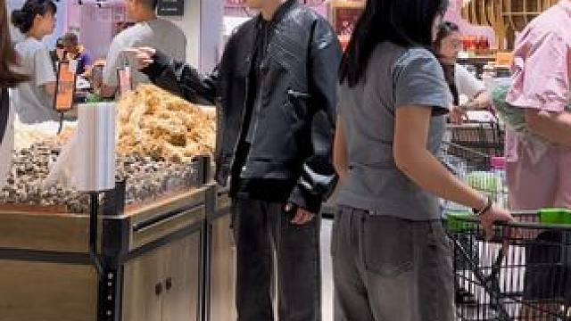 矮个子男生在广东最真实的样子 #小个子穿搭 #cleanfit #牛仔裤 #矮个子 #穿搭回归现实生