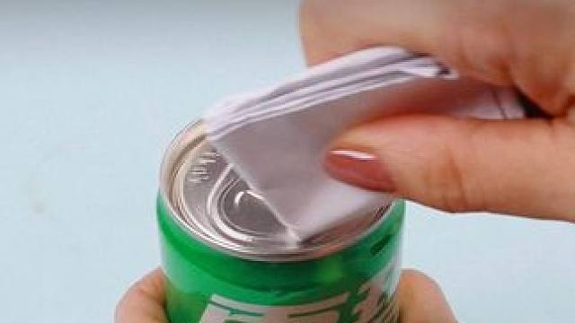 身边小小的生活现象都是大大的物理化道理，让孩子玩真实的科学小实验，不仅增加物理化知识，还能提升科学思