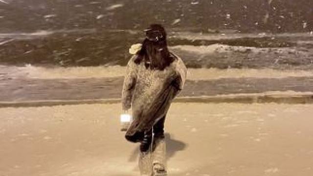 再看一次冬日的海就释怀了.
#威海  #歌曲我怎么忘得掉 #你的好我怎么忘得掉