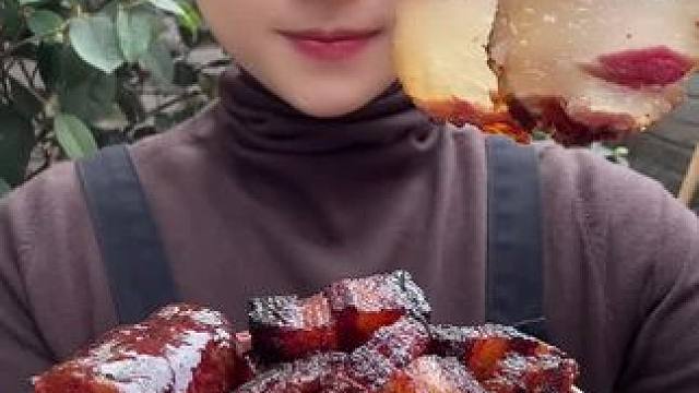#爆辣 #五花腊肉 #腊味 #红烧肉 #分享美食