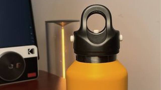 单手开合的快乐，我相信只有男孩子才懂 #保温杯 #大容量保温杯 #无螺纹保温杯 #保冷杯 #revo