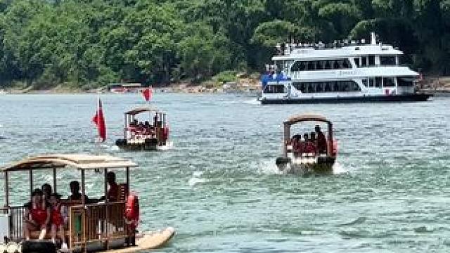 #秋冬游广西正是好时节 #就想在桂林看山山水水 #游山玩水释放心情 #旅行推荐官