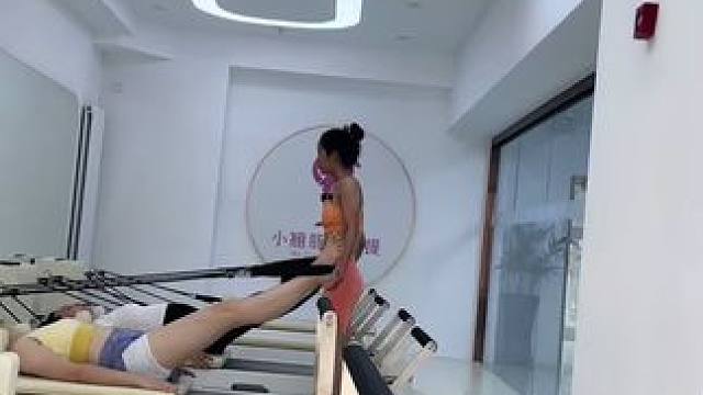 60分钟普拉提核心床让你5分钟看完，喜欢记得点赞收藏哦，喜欢口令讲解版的亲们，下方评论区留言告诉我哦