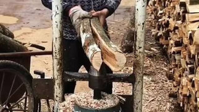 #农村生活#我的农村生活 #农村日常生活 #农村农村原创 #劈柴火