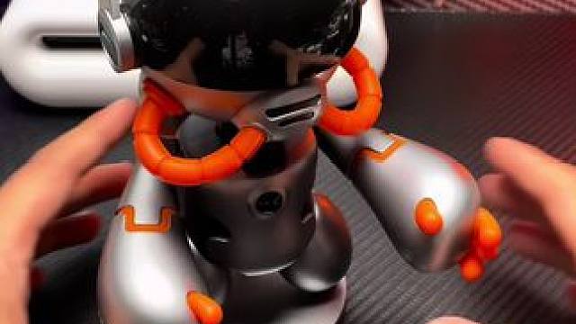 太酷了！监控摄像机的新形态，机器人手办，手机远程操控，无需插电，360°无死角。功能太强大了！#智能