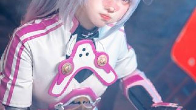 #战双帕弥什 -七实的假期特殊作战任务-
指挥官~昨天有没有什么有趣的事情？今天有好玩的新计划吗？如