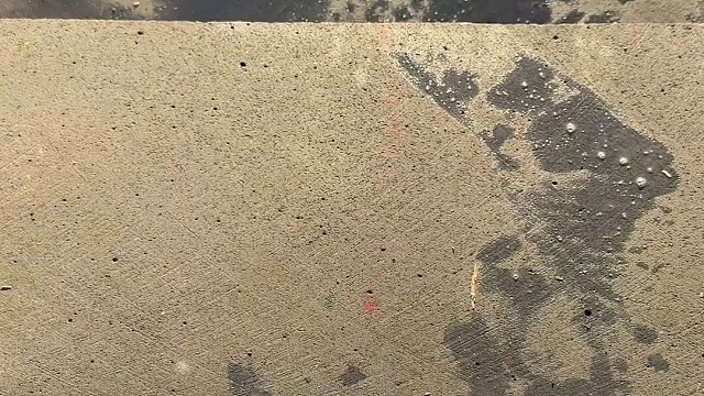 楼梯滚瓶子爆破解压时刻