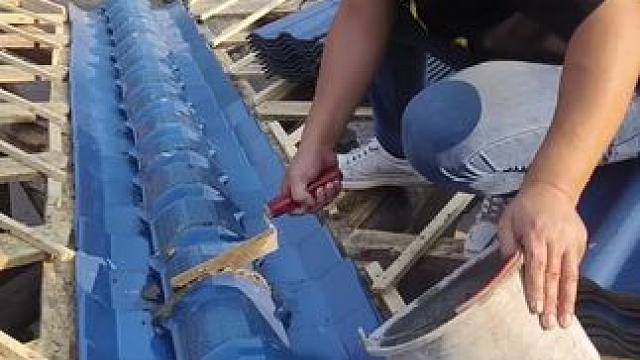 #上热门#专业换瓦 #施工现场实拍 #瓦专业的事情交给专业的人做#屋面瓦