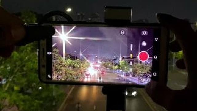 光影短片试试这样拍！一招教你拍摄夜景创意唯美视频.#手机摄影 #拍摄技巧 #城市夜景 #光影 #创作