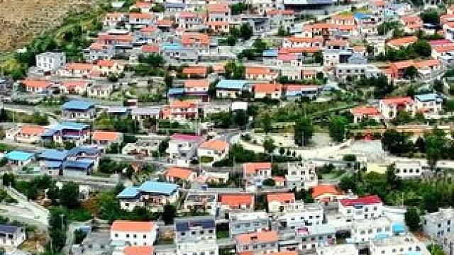 这是川西黑水县色尔古镇的麻都社区，主要由周边高半山远寨搬迁集中安置形成#我为家乡代言 #川西美景 #