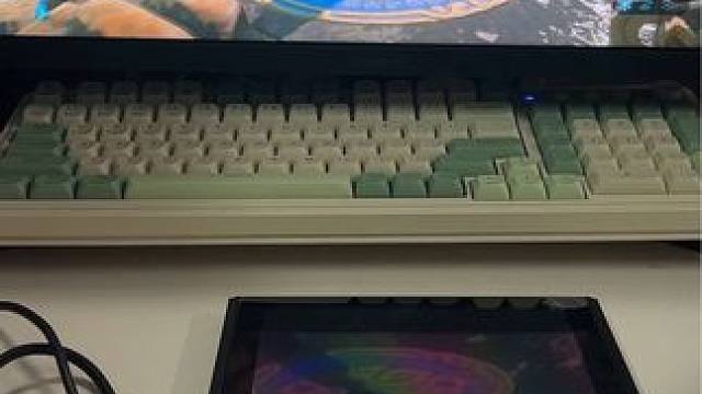 一根线连大屏玩switch，出门不用带底座了 #绿巨能switch采集卡 #switch #游戏日常