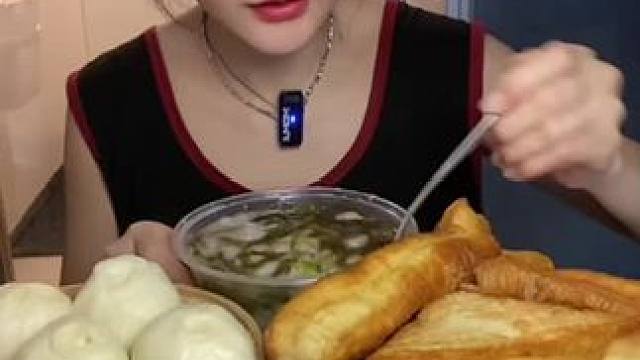 #谁懂这个视频对吃货的杀伤力 #吃饭 #吃早餐#吃糯叽叽#吃零食