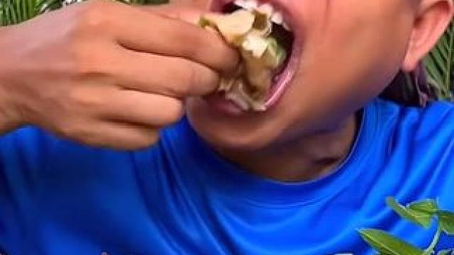 阿嘎吃咖喱炖牛脸 #泰国美食 #户外美食 #美食 #泰国生活