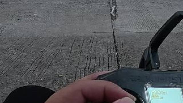 炸鸡了 真不是滋味啊 千万不要按到锁
#穿越机fpv #穿越机新手入门教学