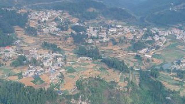 人这辈子，总是在等，等下次，等不忙，等有条件，等有时间，等有前了，可到头来，等没了选择，等来了遗憾。