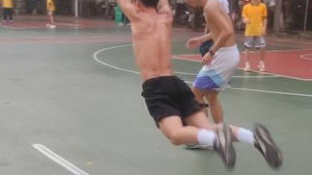 #高三 18班  #体考篮球专项  #立定跳远