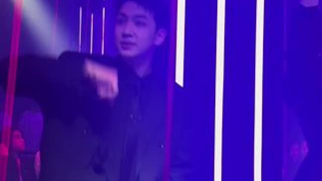 真帅啊#音乐现场 #深夜的酒 #微醺时刻