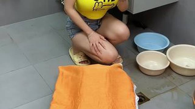 #兔耳脸盆架  可以收纳多个脸盆，家里的鞋刷都可以挂上去，还不占空间#免打孔  #小兔脸盆置物架