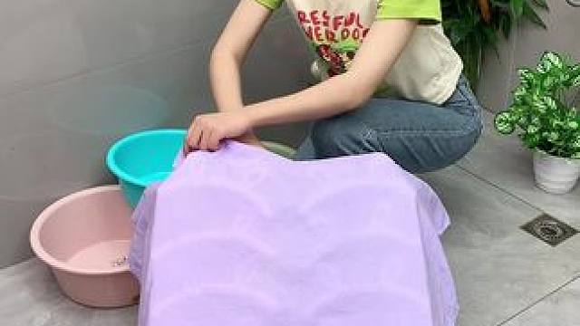 #兔耳脸盆架  可以收纳多个脸盆，家里的鞋刷都可以挂上去，还不占空间#免打孔  #小兔脸盆置物架