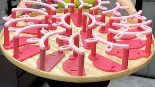 #兔耳脸盆架  可以收纳多个脸盆，家里的鞋刷都可以挂上去，还不占空间#免打孔  #小兔脸盆置物架