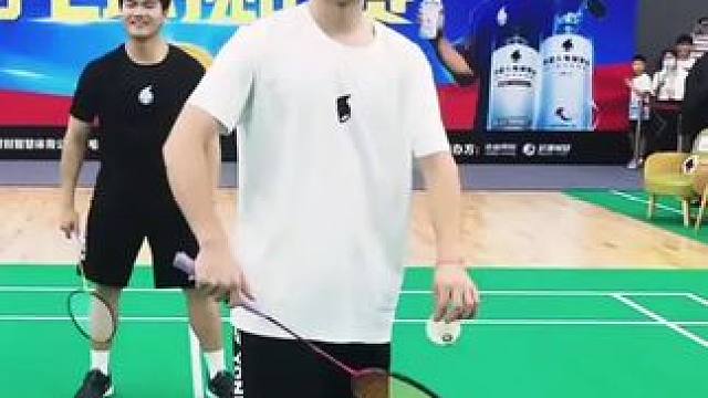 超绝男双，永远年轻，永远发光发热，你们值得拥有世间的美好，在所有人声鼎沸的欢喜里，我唯独望向了你。仿