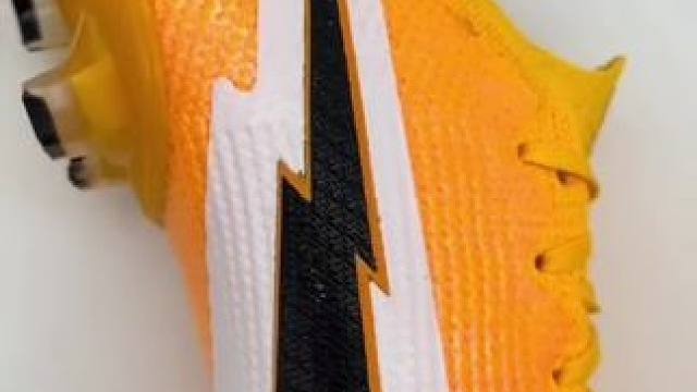 #遇见足球 #唯有足球不可辜负 #足球的魅力 #dou来足球季 #好鞋推荐 那些年错过的战靴 刺客1