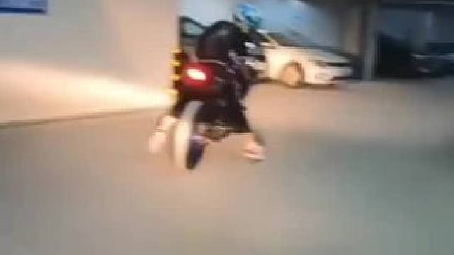 骑上我的小摩托，他永远不会堵车。#第一视角 #机车摄影 #安全骑行