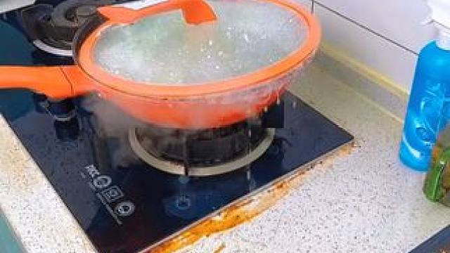 美缝剂会发霉，来试试贴#铝箔胶带  操作简单没缝隙，台面干净卫生好打理#防油贴纸 #厨房好物 #防水