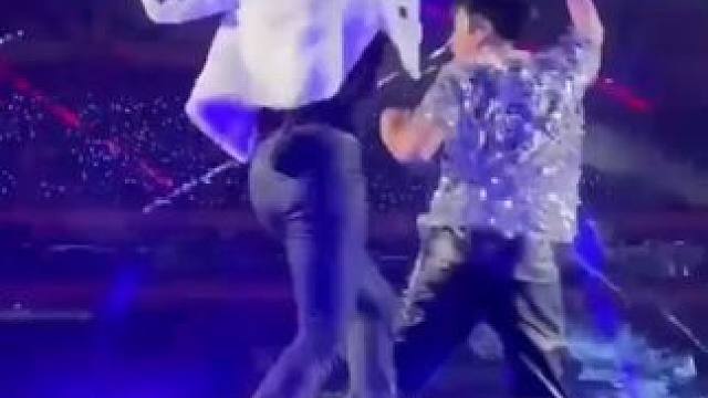 我嘞个41岁唱跳爱豆#反差#卡点#薛之谦